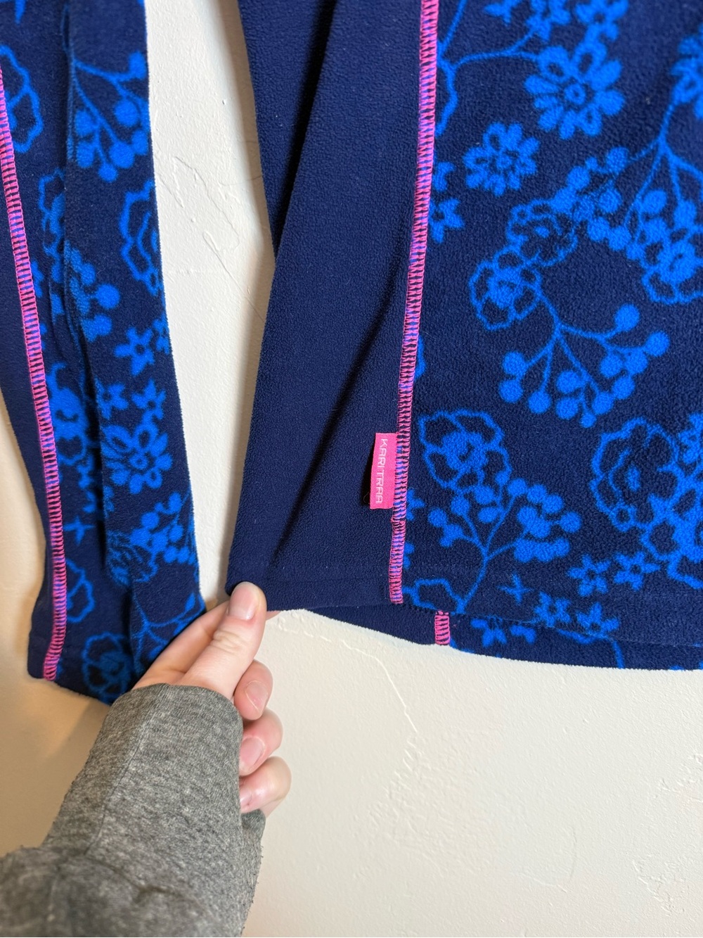 Kari Traa Blue Floral Full-Zip Fleece Jacket with Pink Trim, Size small - Picture 6 of 7